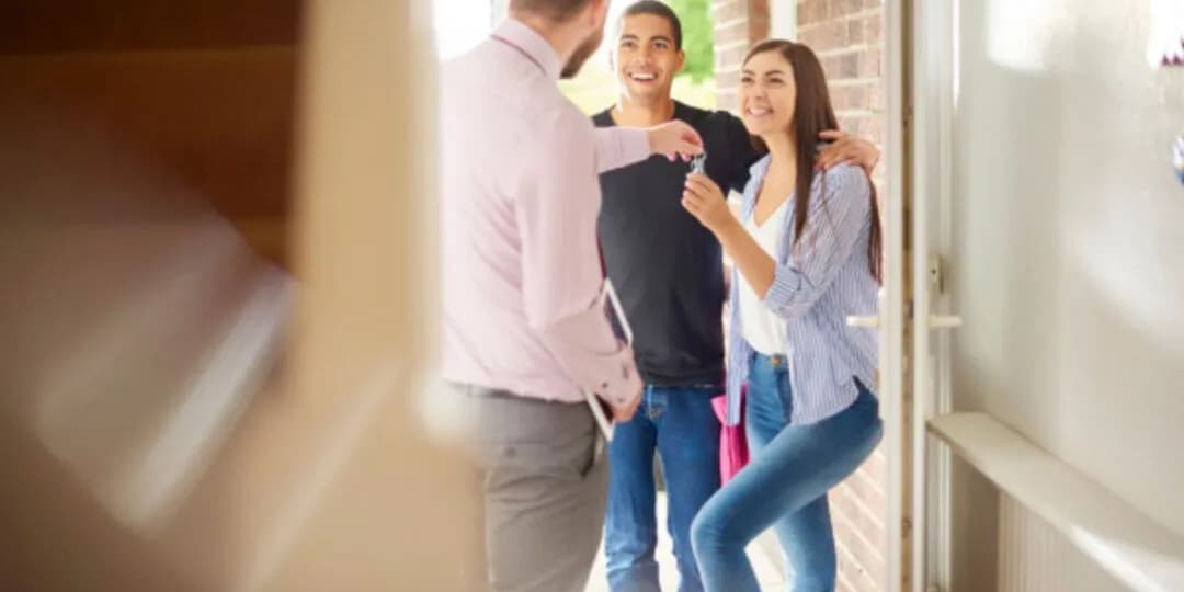 Uważaj! Kluczowe błędy przy umowie najmu mieszkania, które mogą cię drogo kosztować